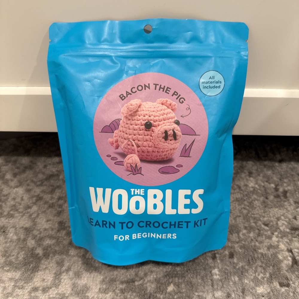 Bacon the Pig Crochet Kit - Pink